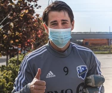 Bojan Krkic llega al centro de entrenamiento de Montréal Impact.