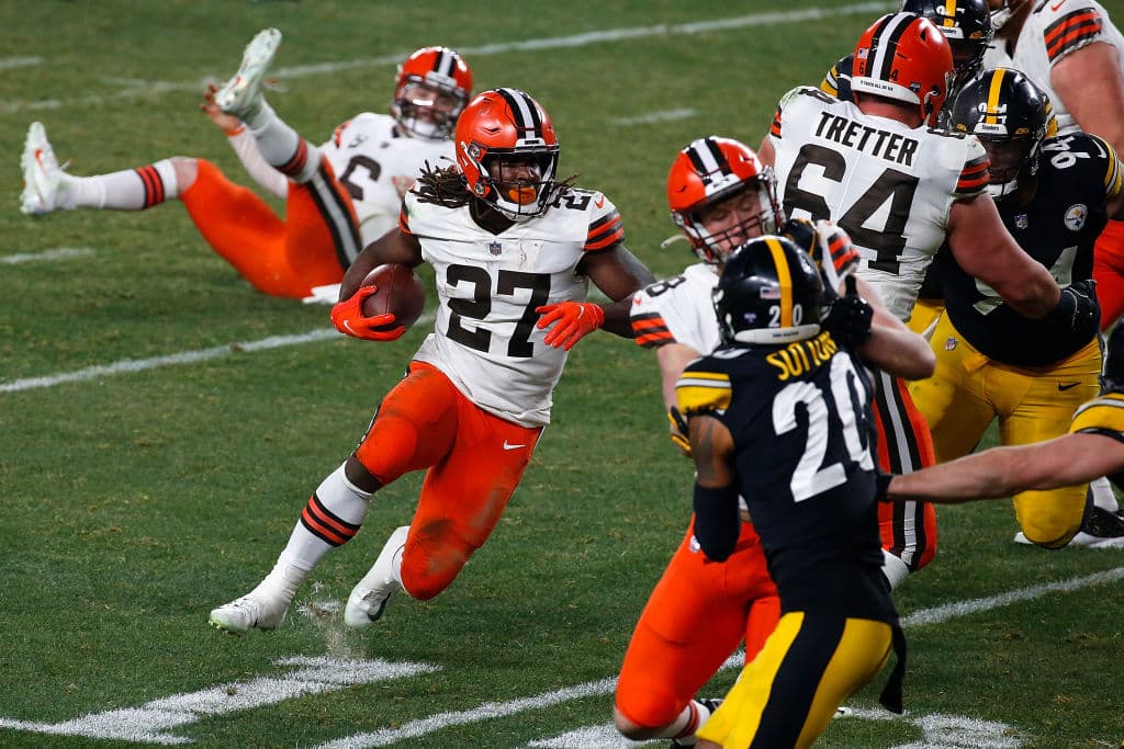 En un partido prácticamente perfecto de Baker Mayfield, Los Browns logran imponerse a los Steelers 48-37 en Pittsburgh.