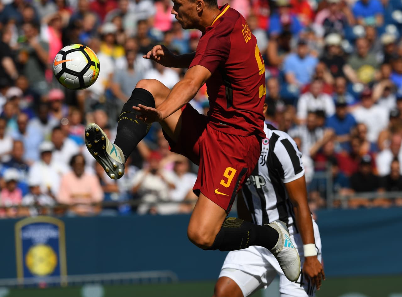 Ya en la segunda mitad, al minuto 74, Dzeko apareció para poner la igualdad.