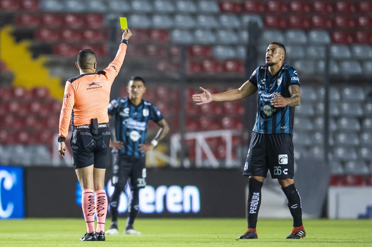 Con goles de Fernando Madrigal, Antonio Valencia y Kevin Ramírez, Querétaro vence en casa 3-1 a los Tuzos y se adueñan de los puntos. Los Gallos llegan a 9 puntos y se quedan con el segundo lugar momentáneo, Pachuca se queda en el fondo de la tabla con dos puntos.