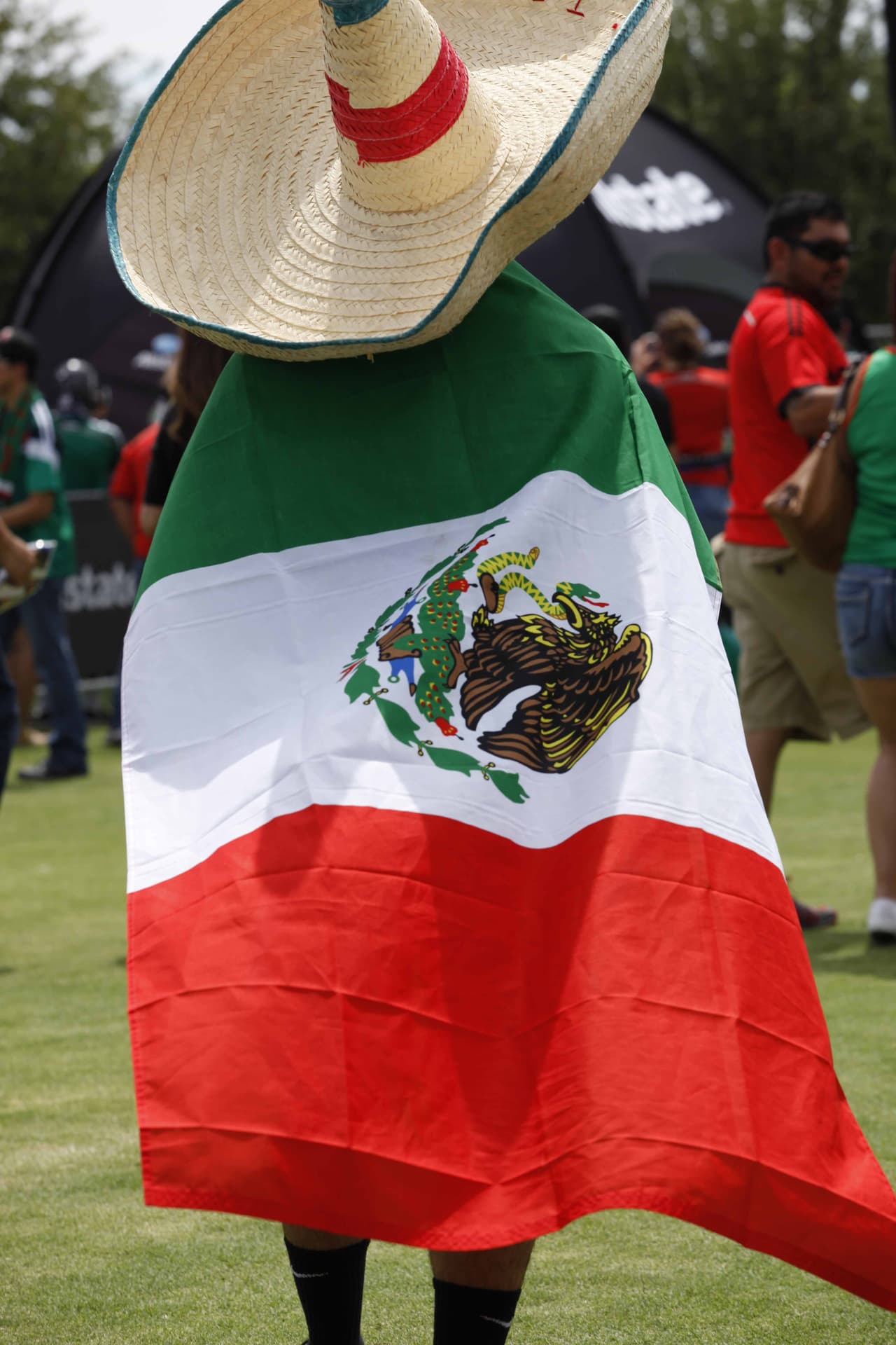La afición en Estados Unidos llegó a Phoenix con todo su colorido para ver a México y Guatemala enfrentarse en la Copa Oro 2015.