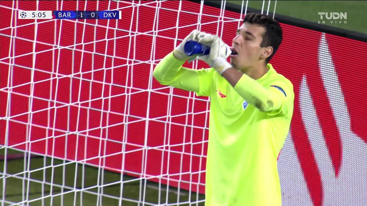 ¡GOOOL! Lionel Messi anota para FC Barcelona.