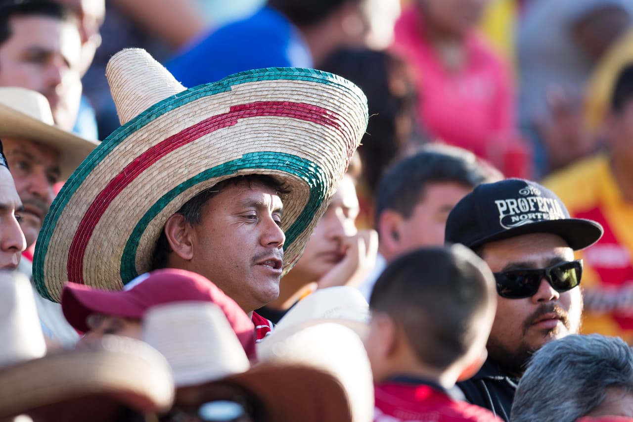 Siempre que juegan las Chivas es garantía de grandes entradas.