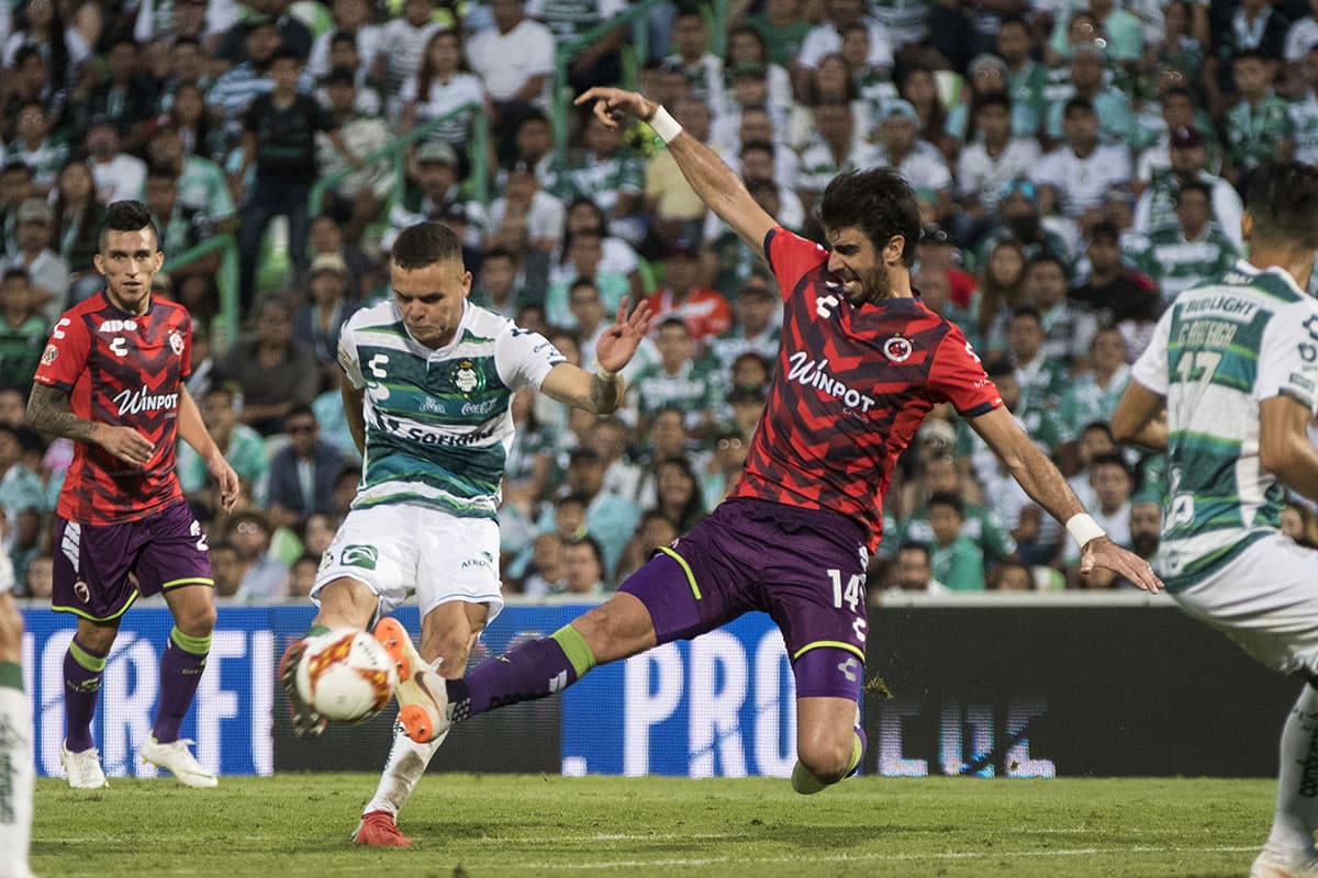 Tiburones Rojos de Veracruz empató 1-1 con Santos Laguna en el TSM en desarrollo de la jornada 10 del Apertura 2018 de la Liga MX.
