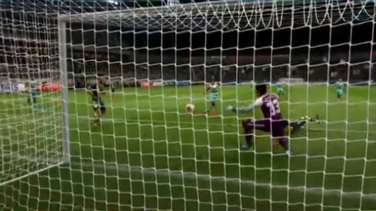 Santos falló un penal y el empate a un gol pone en peligro su clasificación a la Fiesta Grande del futbol virtual.