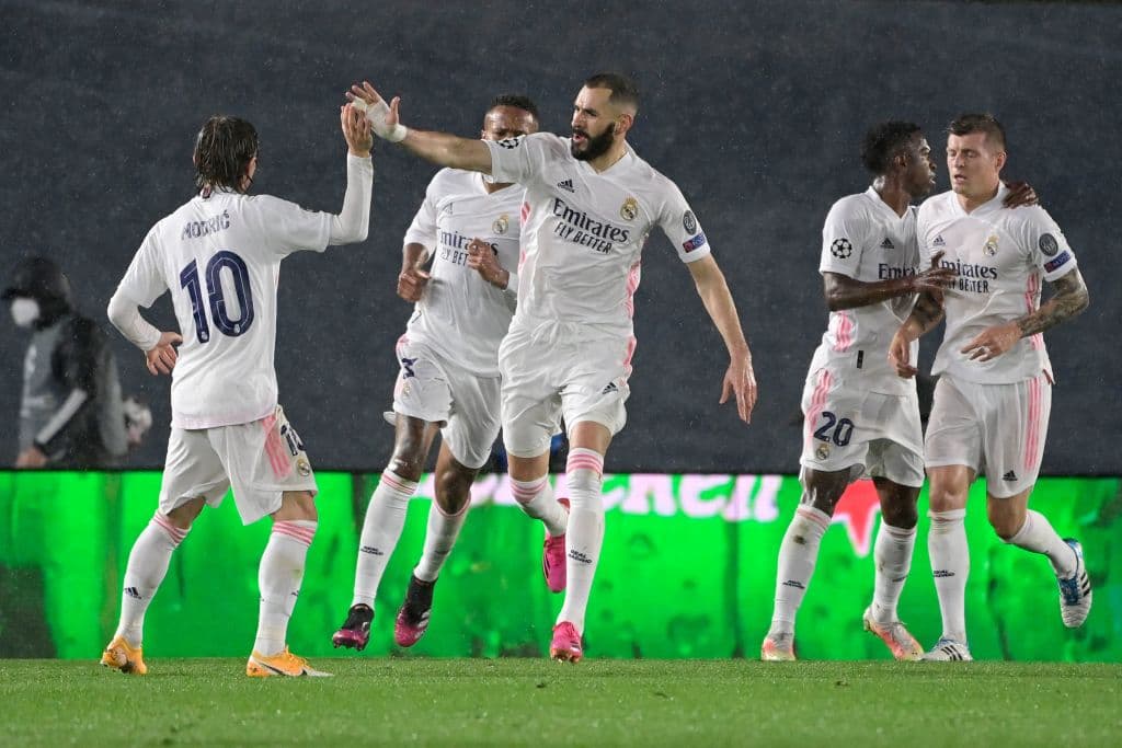 Karim Benzema hizo un gol histórico al Chelsea en Champions League.