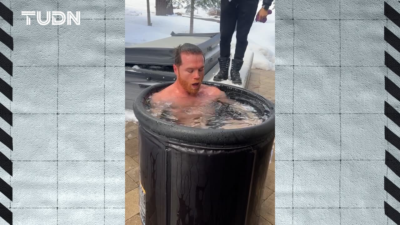 La fabulosa camioneta retro de Canelo previo a la pelea ante Munguía