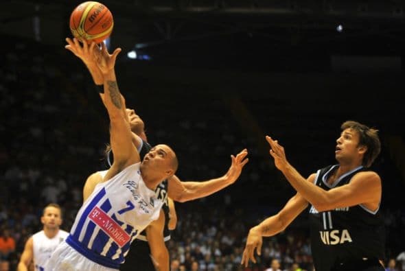 El máximo anotador del encuentro fue el puertorriqueño José Juan Barea (24 tantos), mientras que por los argentinos destacaron Luis Scola (20), Andrés Nocioni y Selem Safar (con 18 cada uno).