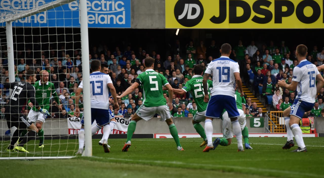 Grigg marcó en el tercer minuto de adición, aunque no fue suficiente. El martes jugarán en ate Israel un amistoso, mientras que Bosnia enfrentará a Austria el mismo día por la UNL.