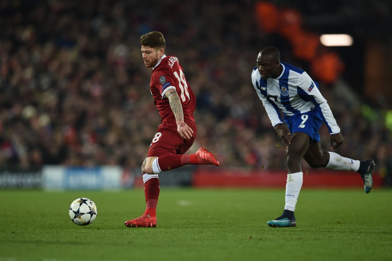 El juego tuvo al local con las mejores oportunidades y conteniendo cualquier intención de reaccionar de su rival.