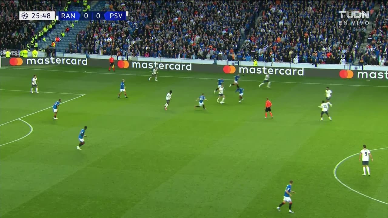 ¡TIRO ATAJADO! disparo por Johan Bakayoko.