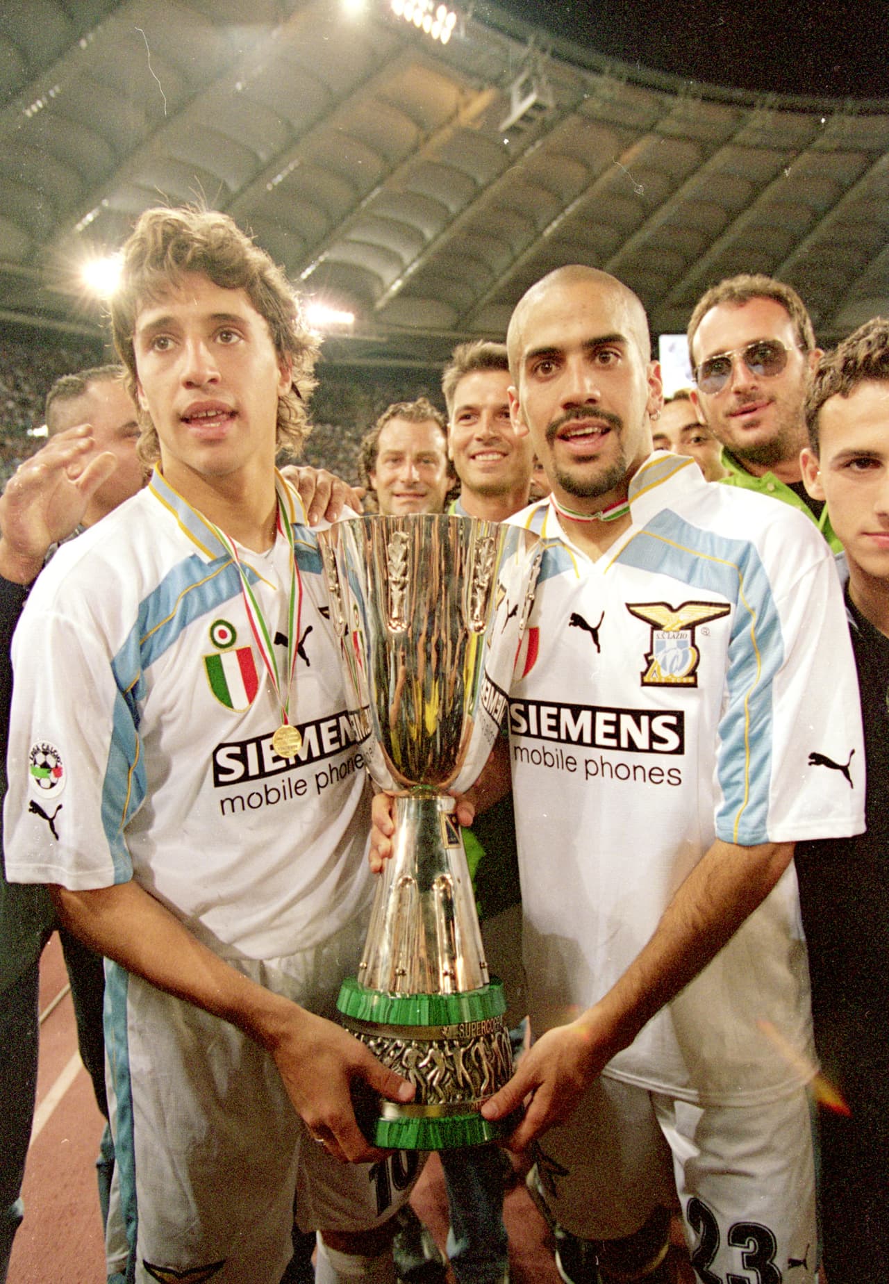 En la Lazio de Roma ganó junto con Hernán Crespo el trébol de Serie A, Coppa Italia y Supercoppa en el 2000.