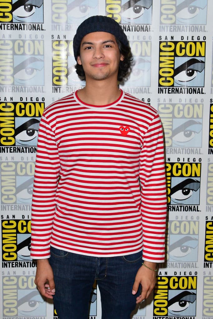 También existe la posibilidad de que veamos el nacimiento de una nueva amistad, aunque también hay posibilidad de que los viejos enemigos repitan la historia y vuelvan a odiarse.
<br>