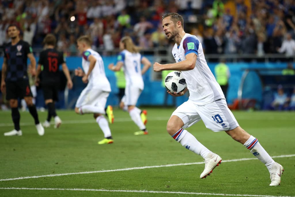 Tras el Mundial, el nuevo reto surge con la presencia en el grupo de los fuertes en la UEFA Nations League, donde está junto a Suiza y Bélgica.