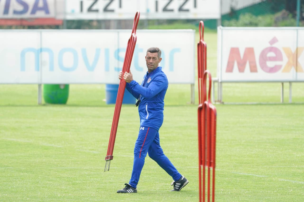El técnico portugués Pedro Caixinha espera darle cada vez mejor forma a Cruz Azul, que se ajusta a toda máquina con la idea de estar a punto para ser campeón del Aperutra 2018.