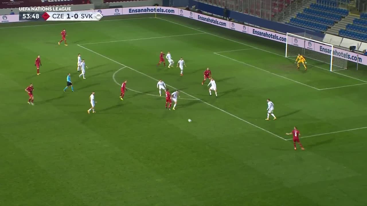 ¡GOOOL! Zdenek Ondrasek anota para República Checa.