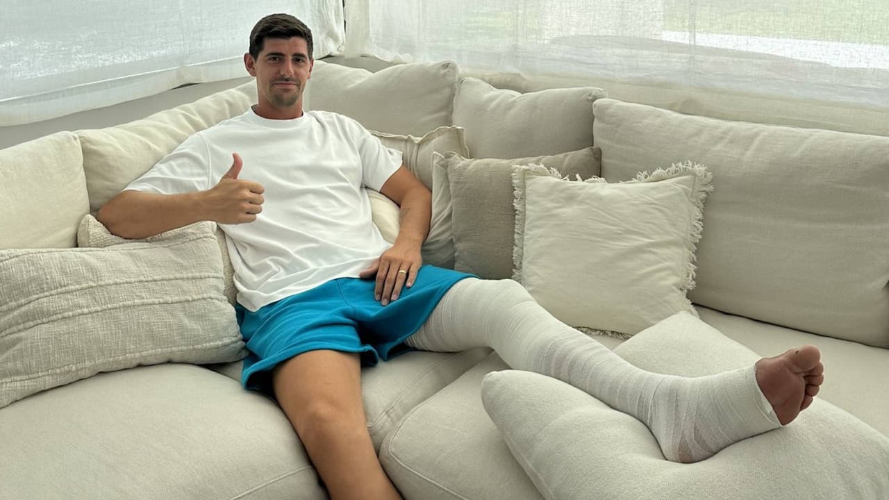 Thibaut Courtois es operado con éxito de la rodilla izquierda
