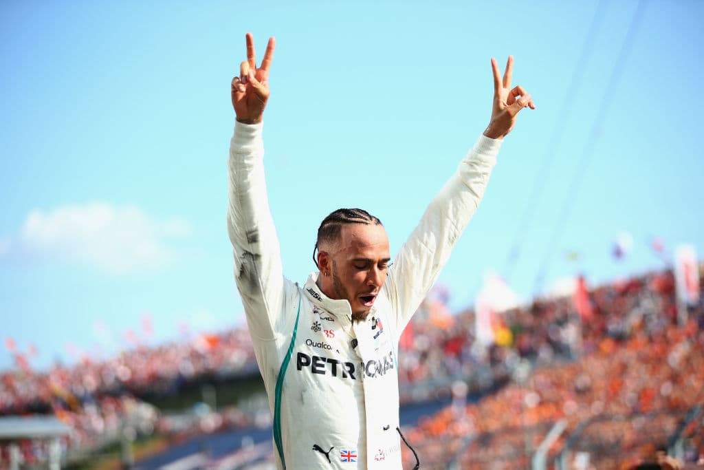 Eso sí, el británico será un ganador con un estilo lleno de frescura que esté listo para marcar tendencia. De ahí su aporte en el mundo de la moda.