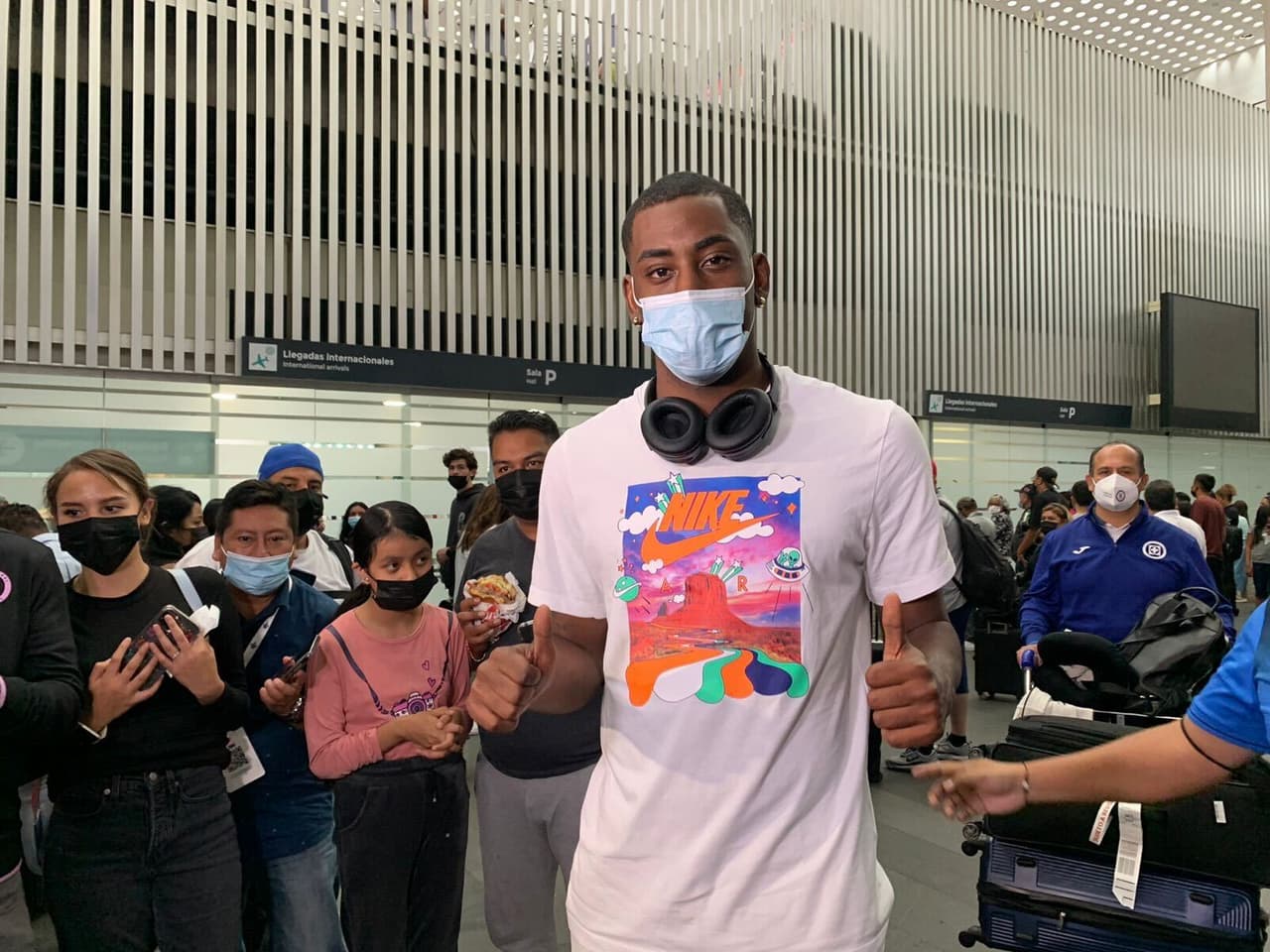 ¡Cruz Azul ya tiene goleador! Carneiro llega a México ilusionado