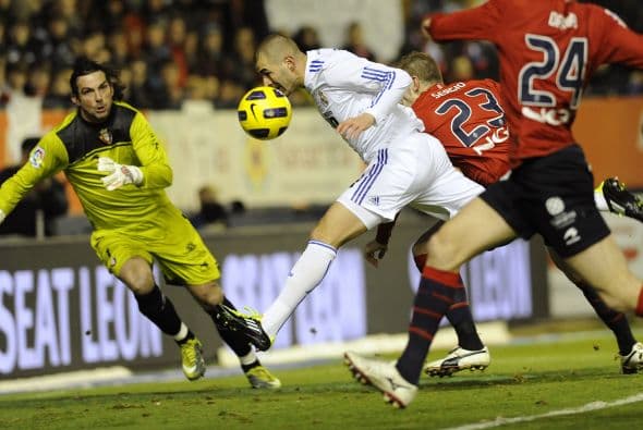 Los madridistas no tuvieron acierto en sus opciones de cara al marco rival.