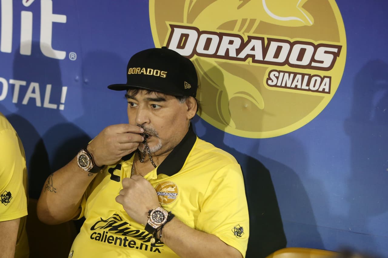 Maradona se ofrece para dirigir a Boca Juniors y su continuidad en Dorados está en veremos