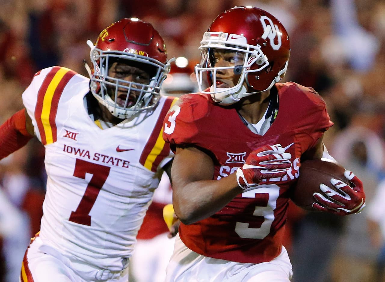 Sterling Shepard, WR, Oklahoma.- Su padre Derrick Shepard, que falleció en 1999, jugó seis temporadas en la NFL. Ambos utilizaron el mismo número (3) a nivel colegial.