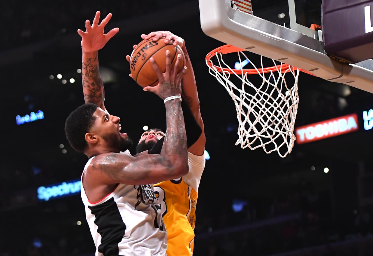 Los Angeles Lakers 106-111 Los Angeles Clippers