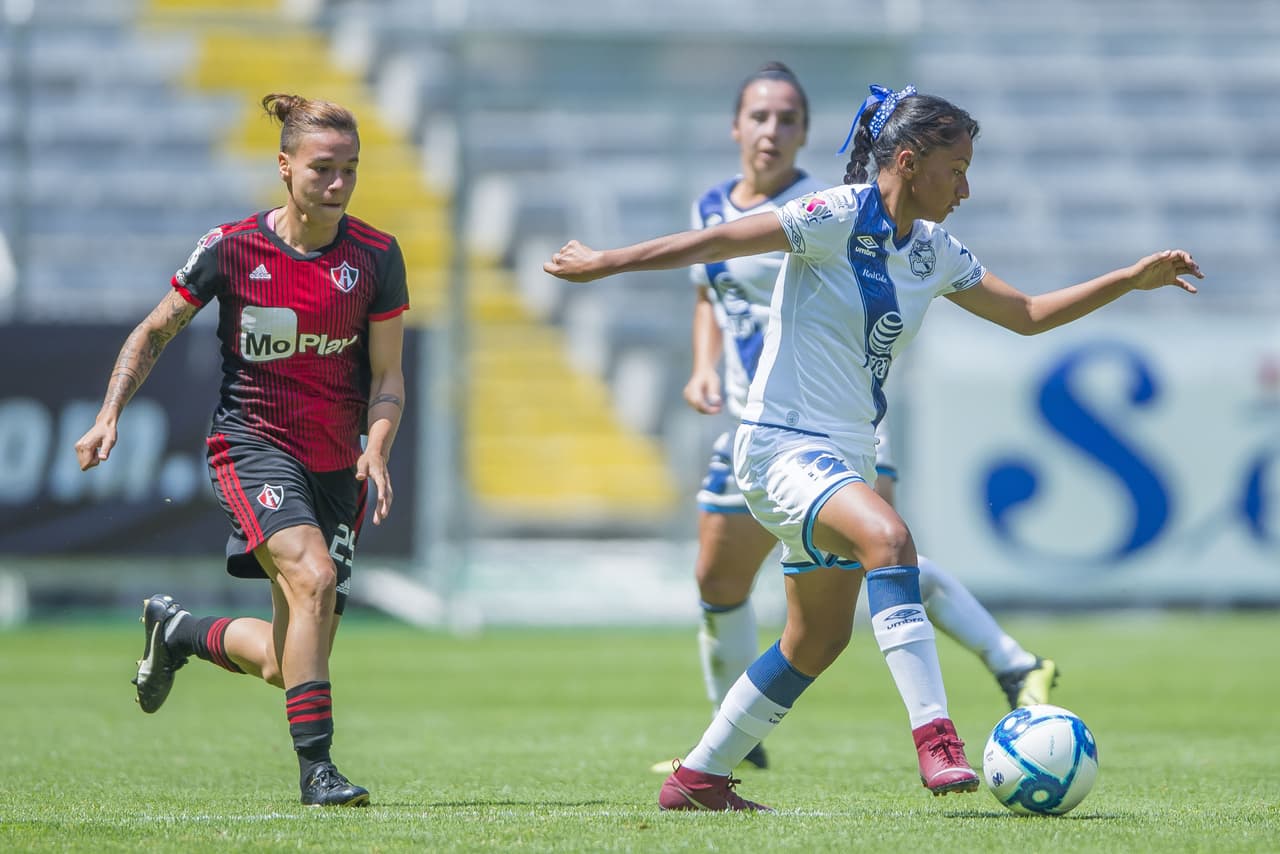 Las rojinegras llegan a la tercera posición en la tabla con ocho puntos, mientras que las poblanas se mantienen en lugar 14 con seis puntos.