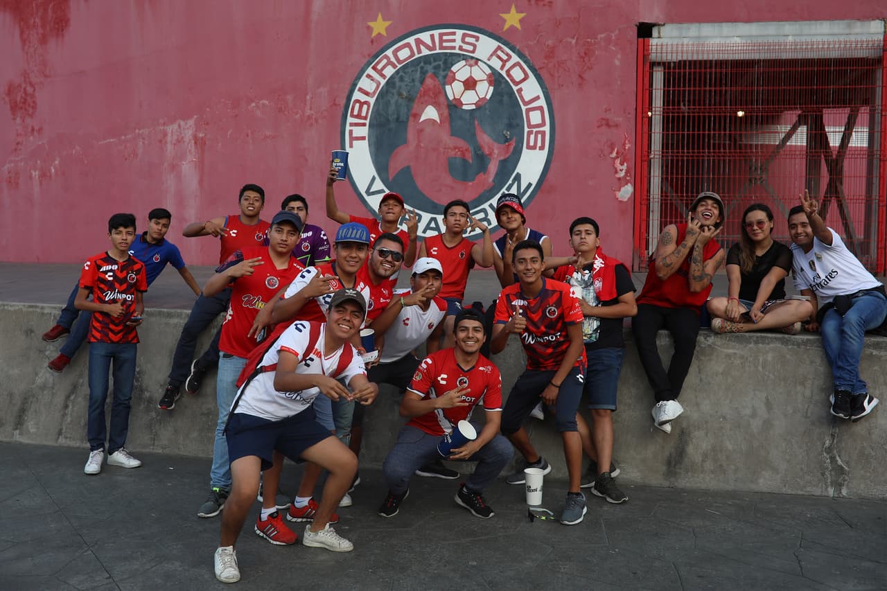A pesar del 9-2 recibido ante Pachuca y el descenso confirmado, la afición de Veracruz vivió su fiesta en el juego contra Rayados por la Jornada 15 del Clausura 2019.