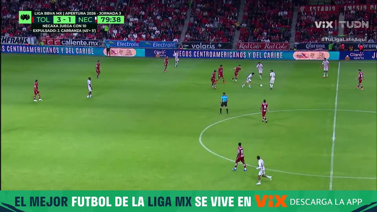 ¡Necaxa se queda con 9! Oliveros le deja recuerdito a Helinho