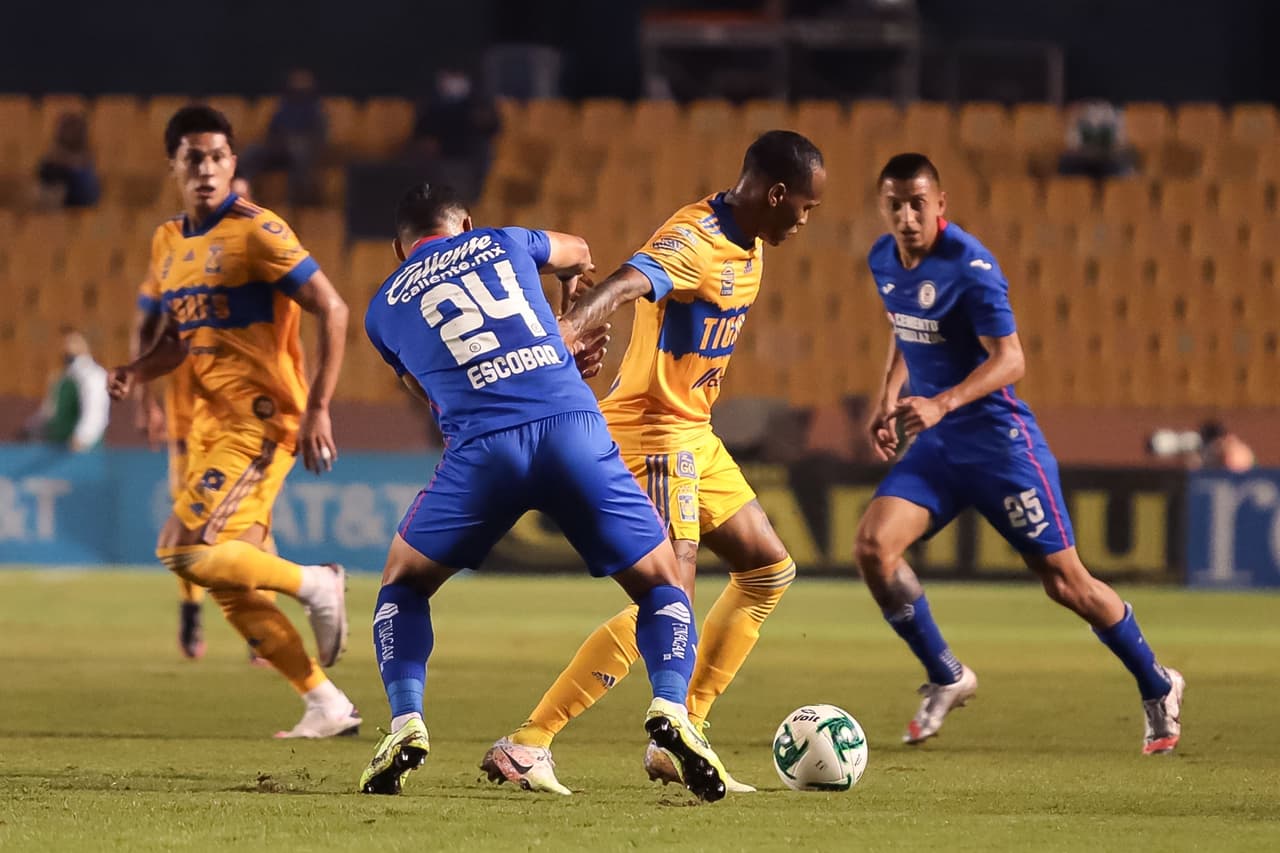 Cruz Azul vence 1-3 a Tigres en el volcán y rasguñan su pase a las semifinales.