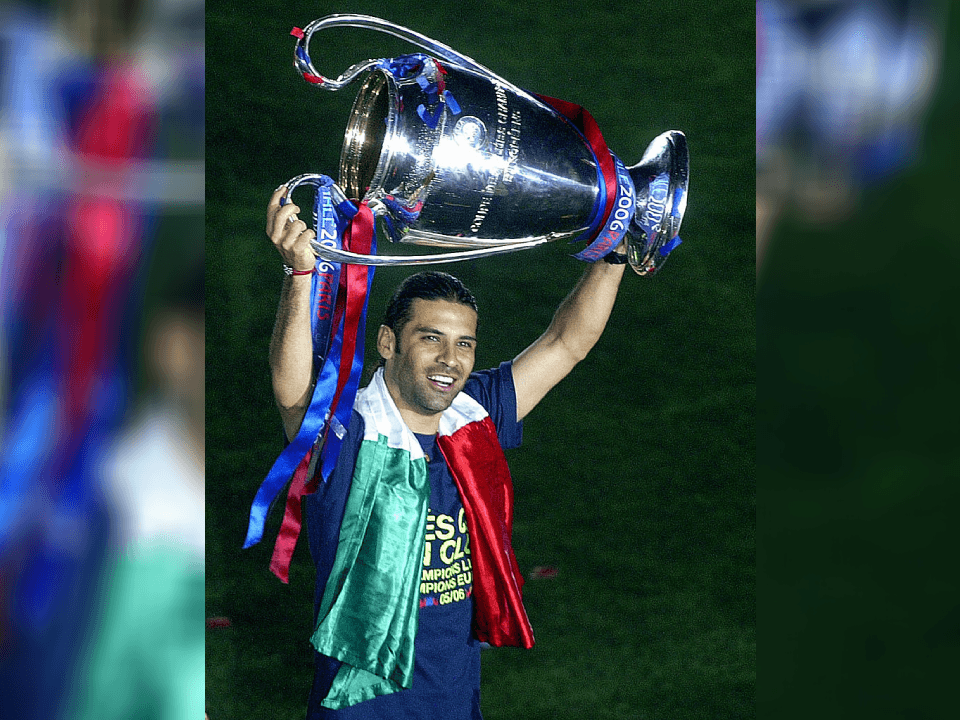 <b>Rafael Márquez</b>
<br>Ha sido el futbolista mexicano co5n más apariciones con la selección mexicana en mundiales siendo capitán; fue dos veces campeón de la Champions League con el Barcelona. Desde el 1997 hasta 2018 formó parte del Tri.