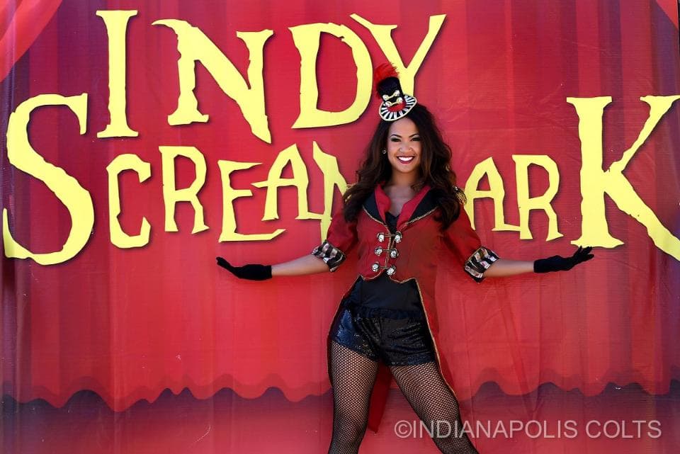 Estas cheerleaders de los Colts se sacaron un diez con sus magníficos disfraces que lucieron en el pasado Halloween.