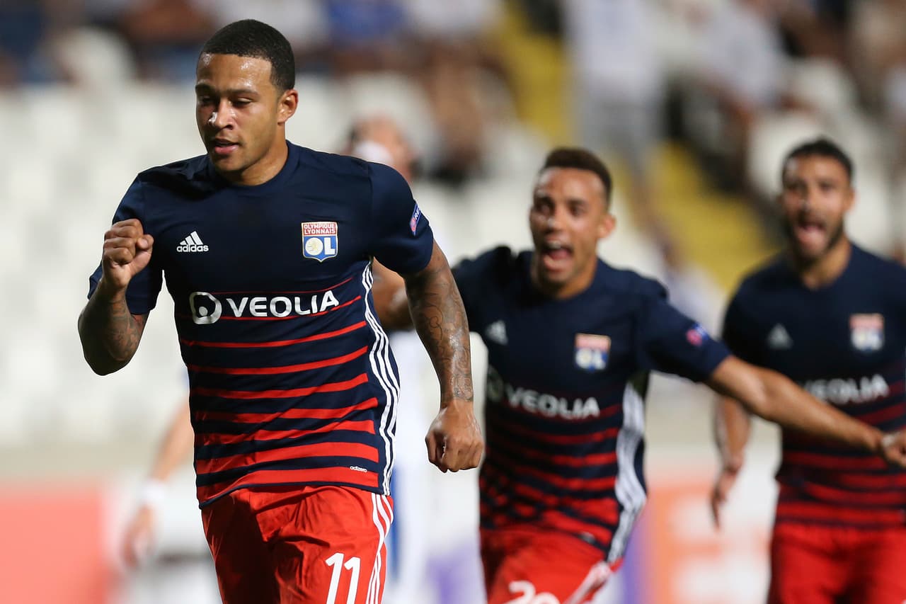 Memphis Depay (Lyon): el delantero holandés ha ido en caída desde su salida del Manchester United. A pesar de que es figura en el equipo francés, su precio perdió el 24% y ahora cuesta 19 millones de euros.