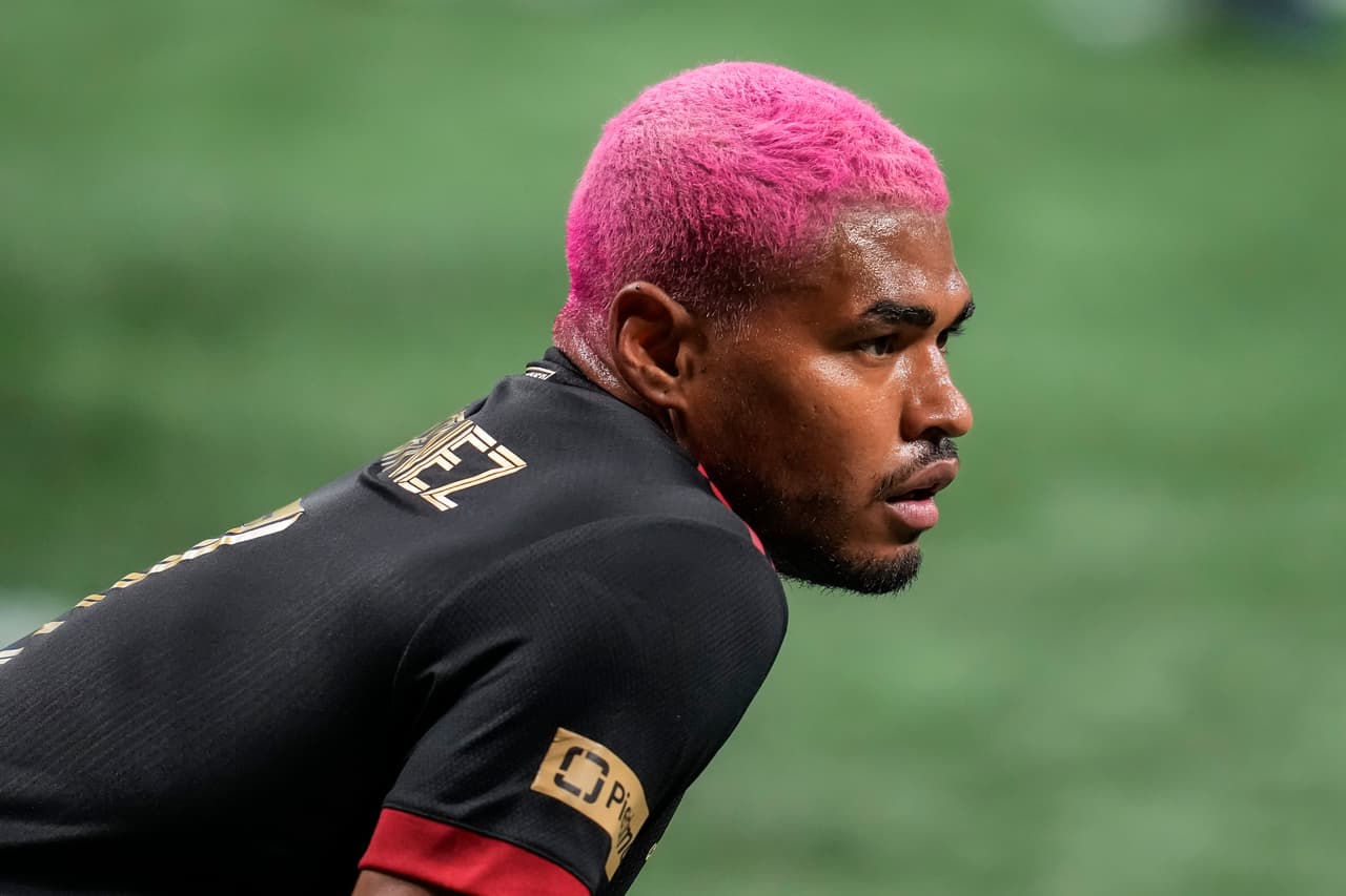 El toque exótico en el equipo de Gabriel Heinze lo puso Josef Martínez, que estrenó color para su cabellera.
<br>