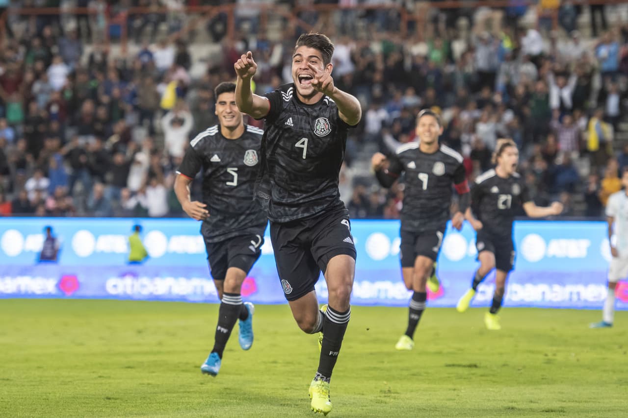 Al minuto 50’, Luis Hernández anotó para los mexicanos.