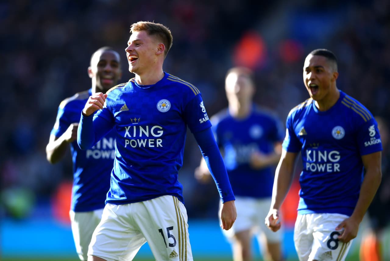 Rüdiger (46’, 71’) abrió y cerró el marcador. Barnes (54’) y Chilwell (64’) marcaron para los locales. Los de Lampard cierran la J25 con 41 unidades y los dirigidos por Brendan Rodgers acumulan 49.