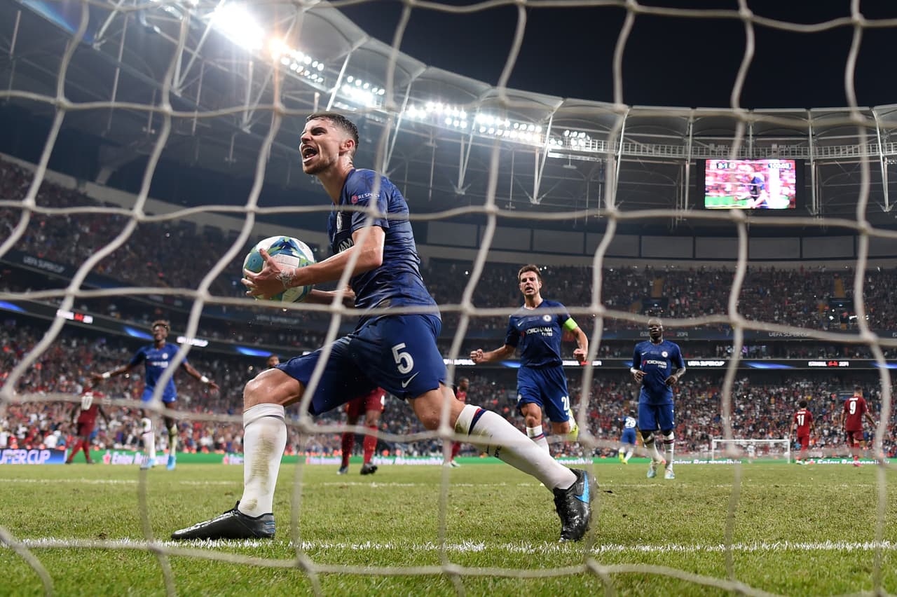 Liverpool venció 5-4 en la tanda de penales al Chelsea tras el empate 2-2 en los 120 minutos.