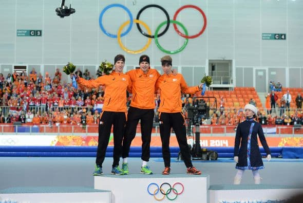 Éste es el segundo 'triplete' olímpico de Holanda en patinaje de velocidad después del 10.000 de los Juegos de Nagano'98 (Japón) en los que Gianni Romme ganó delante de Bob de Jong y Rintje Ritsma.