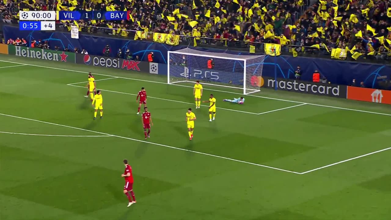 ¡TIRO ATAJADO! disparo por Kingsley Coman.