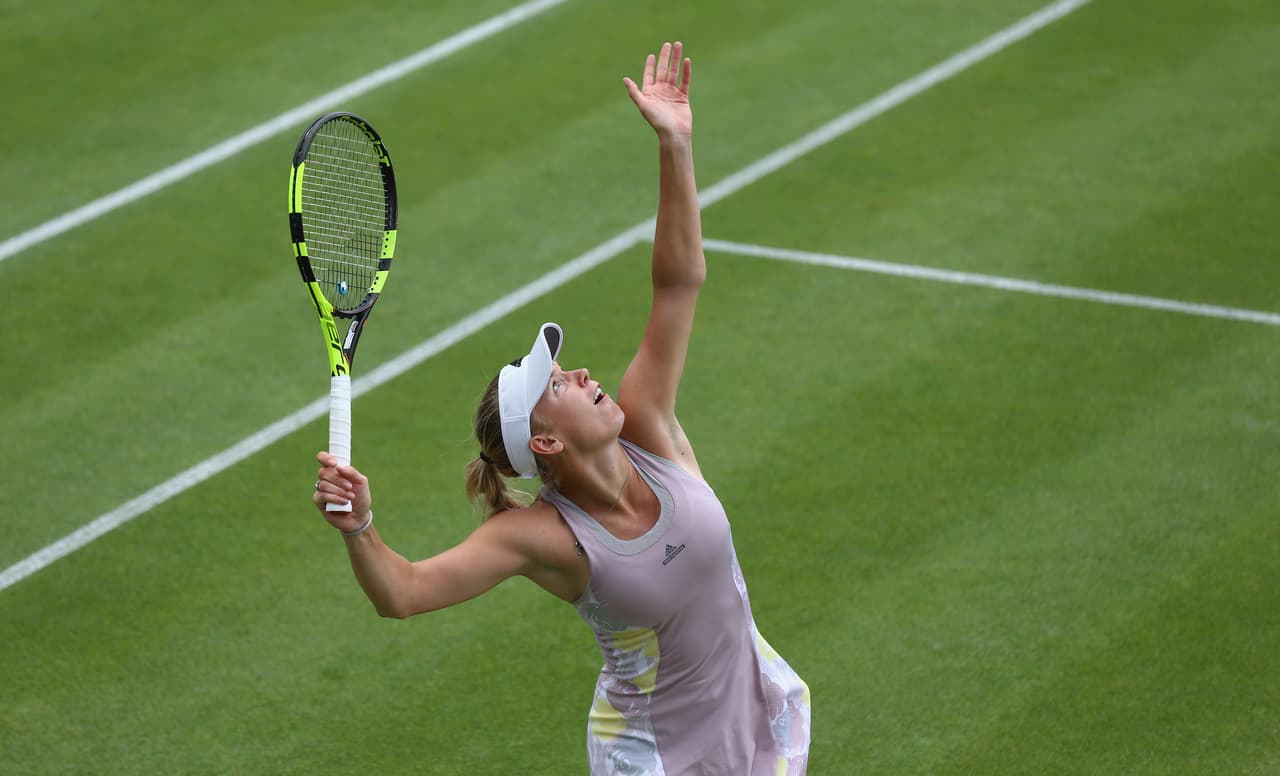 Caroline Wozniacki, exnúmero uno del mundo y ahora 19 en el ranking, es una figura reconocida en el tenis mundial no solo por su capacidad sino por su rostro angelical y su cuerpo atlético. La danesa tiene una gran combinación entre su buen juego y su sobresaliente belleza que la hacen un referente en WTA.