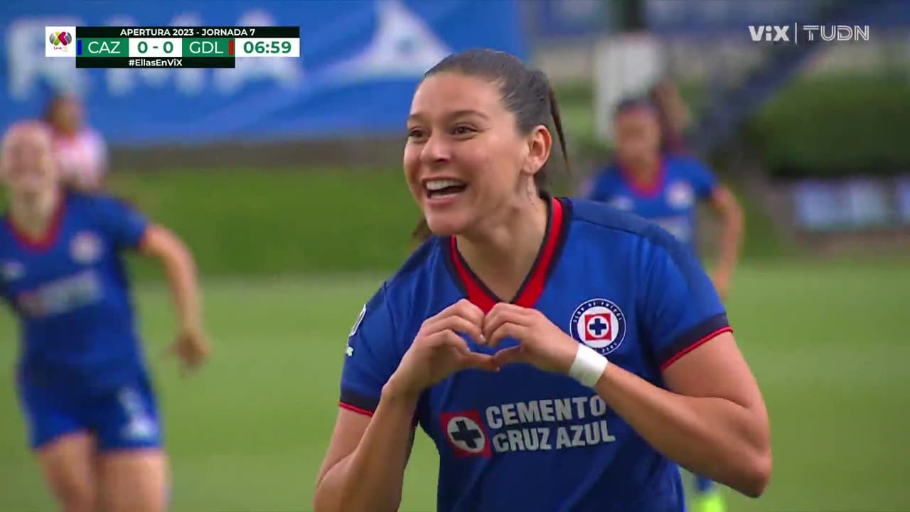 ¡Gol de Cruz Azul! Palafox le aplica la "ley del ex" a Chivas