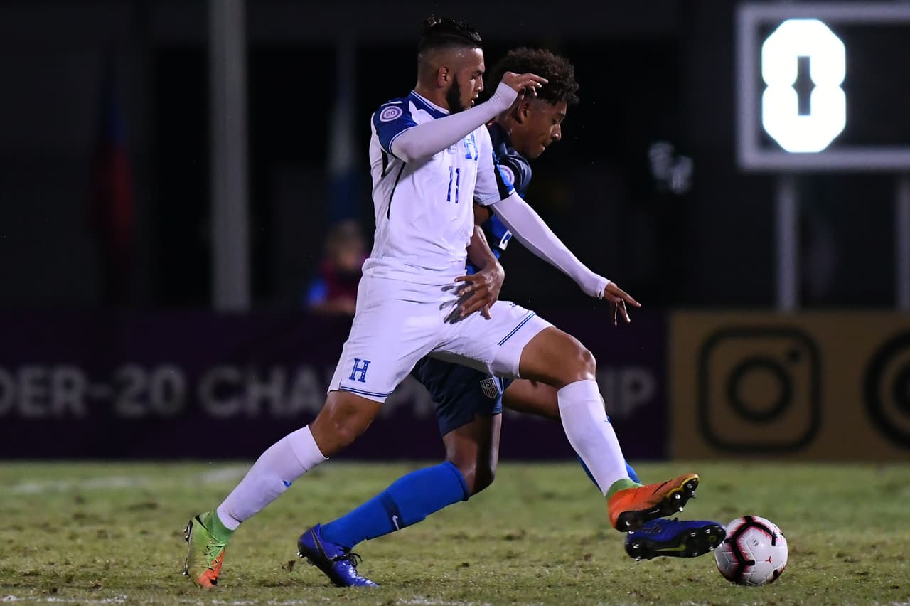 También, cabe decirlo, los estadounidenses después de marcar el 1-0 en el marcador se relajaron y ya no insistieron con la misma intensidad.