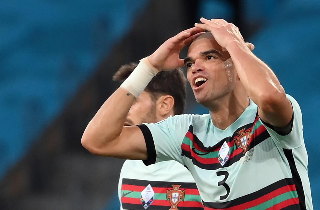 Bélgica, con la mínima, derrota a Portugal y lo deja fuera de la Euro 2020 para avanzar a Cuartos de Final. Thorgan Hazard fue el autor del único tanto del partido y así, los 'Diablos Rojos' se enfrentarán ante la 'Scuadra Azzurra' por el pase a la semifinal.