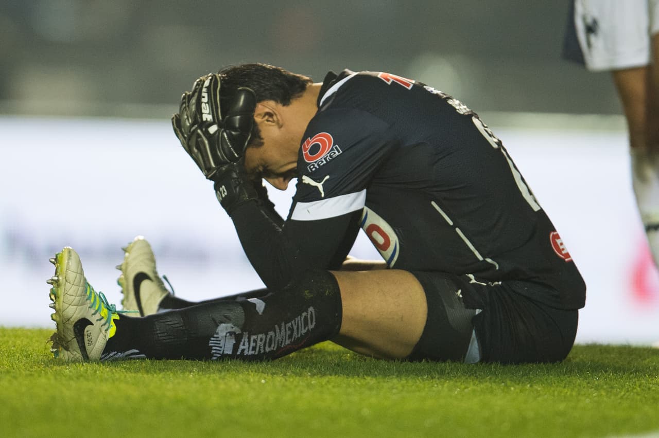 Ibarra es duda para jugar con Monterrey ante Pumas