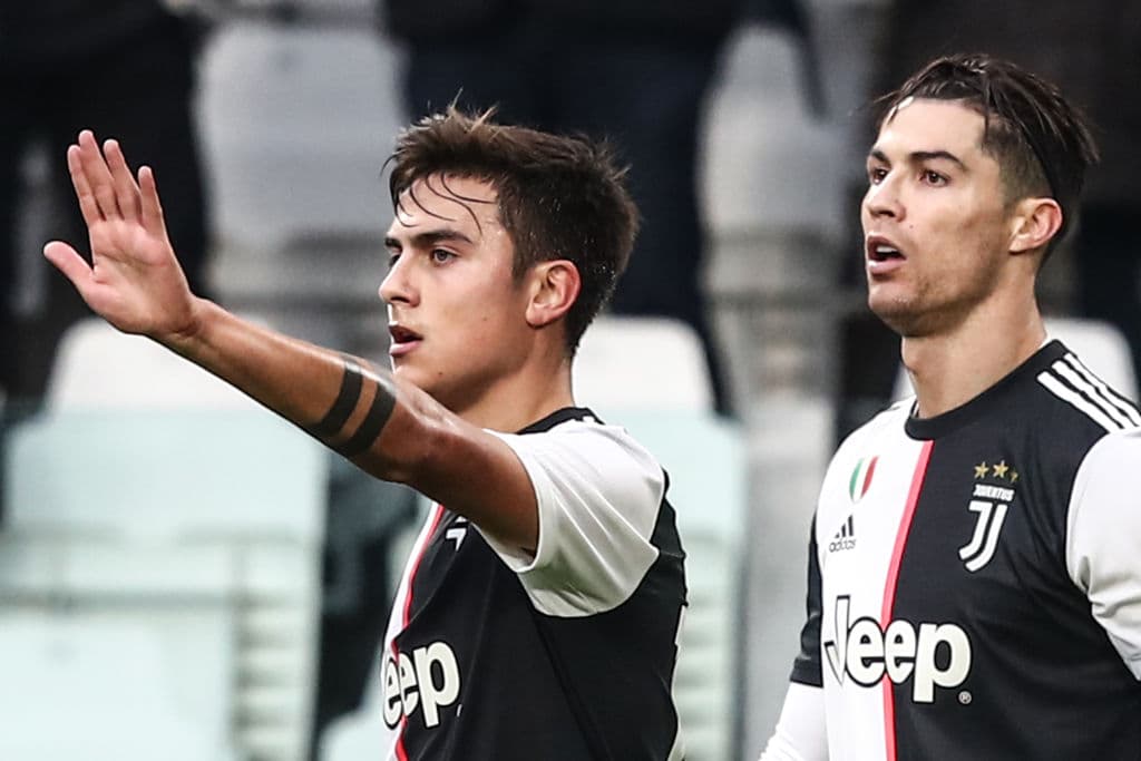 Paulo Dybala ha compartido cancha en la Juve con Cristiano y de igual forma con Messi pero con la selección de Argentina.