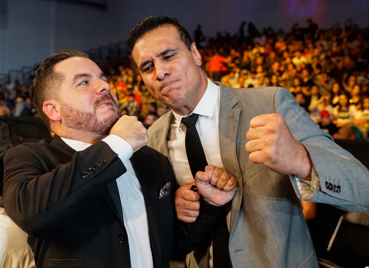 La fiesta del Combate Américas en el Gimnasio Nuevo León de Monterrey tuvo como protagonistas a la intensidad de las artes marciales mixtas y al luchador Alberto del Río.