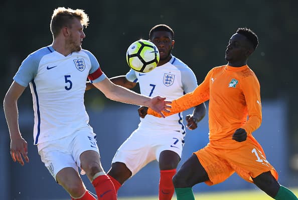 Arnaud Loba llega a reforzar el ataque de Gallos Blancos