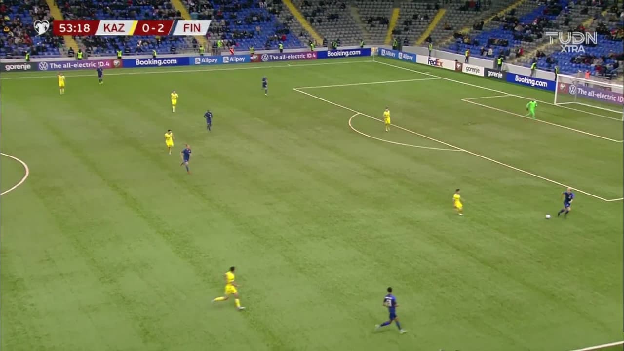 ¡TIRO ATAJADO! disparo por Baktiyor Zainutdinov.