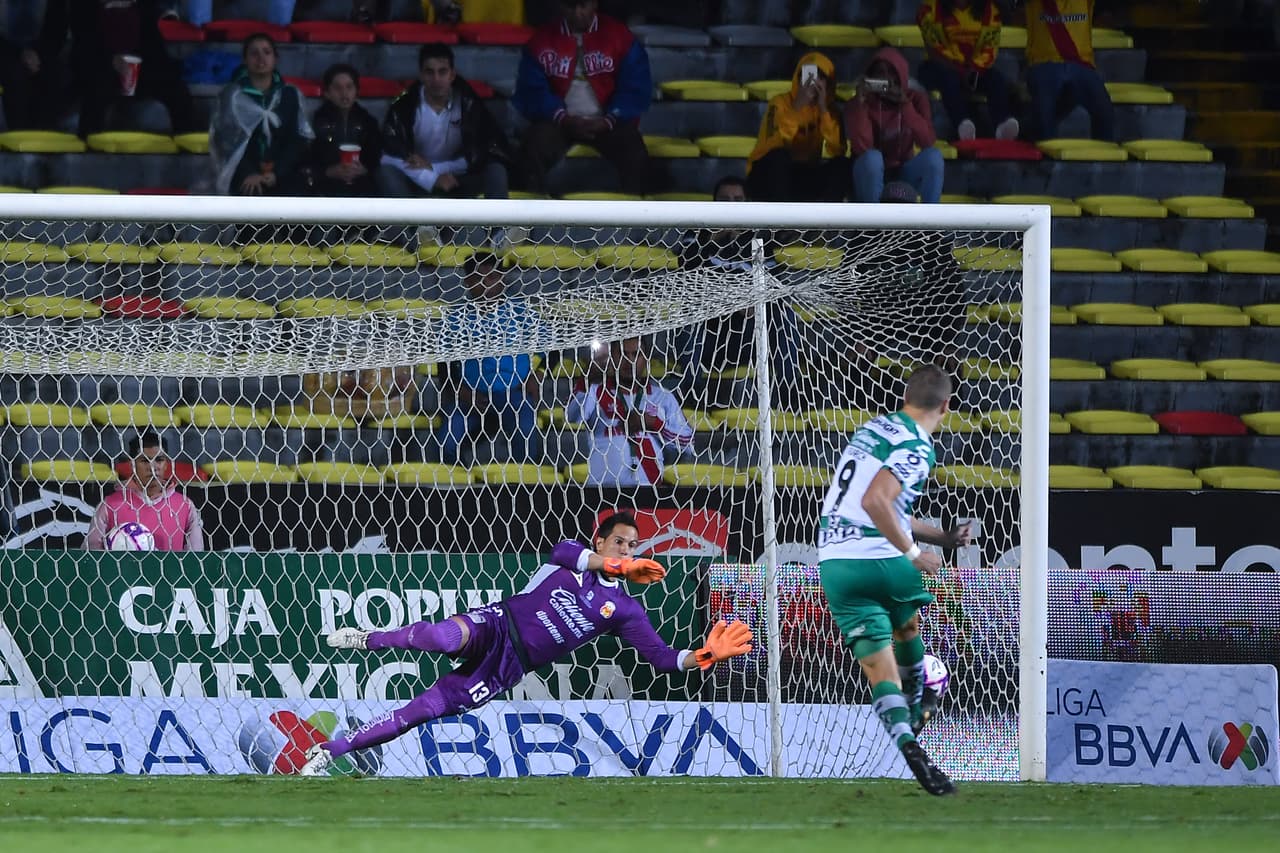 Julio Furch falló un penal que pudo significar el triunfo para los Guerreros.